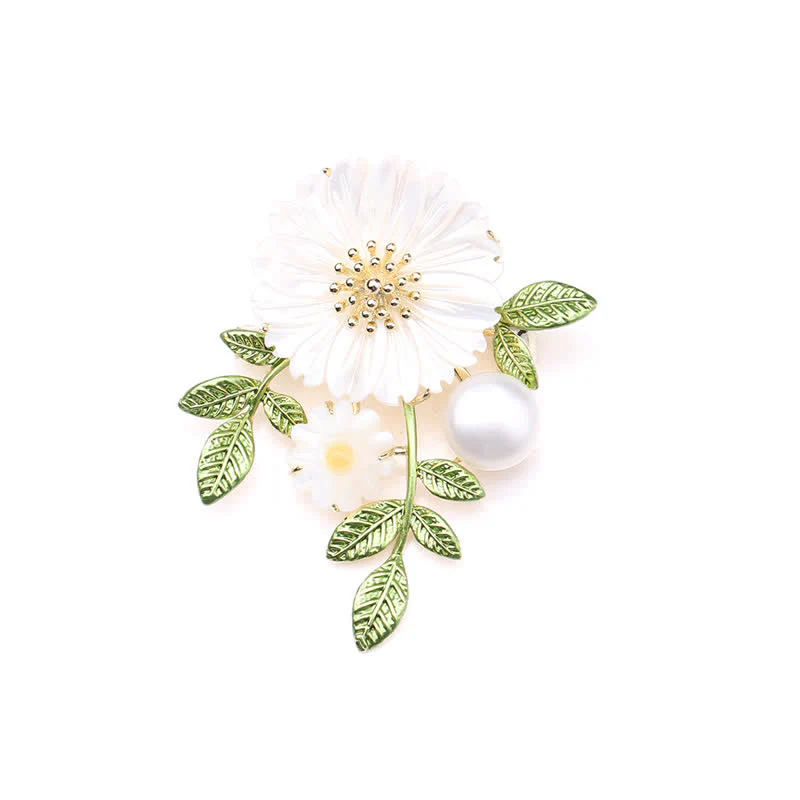 Women's Romantic Daisy Shell Pearl Brooch - Image 6