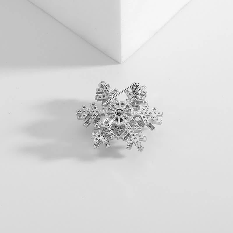 Women's Rotatable Snowflake Brooch - Image 5