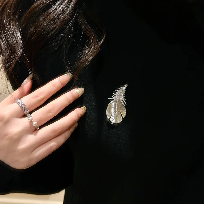 Women's Shiny Rhinestone Feather Pendant Brooch - Image 5