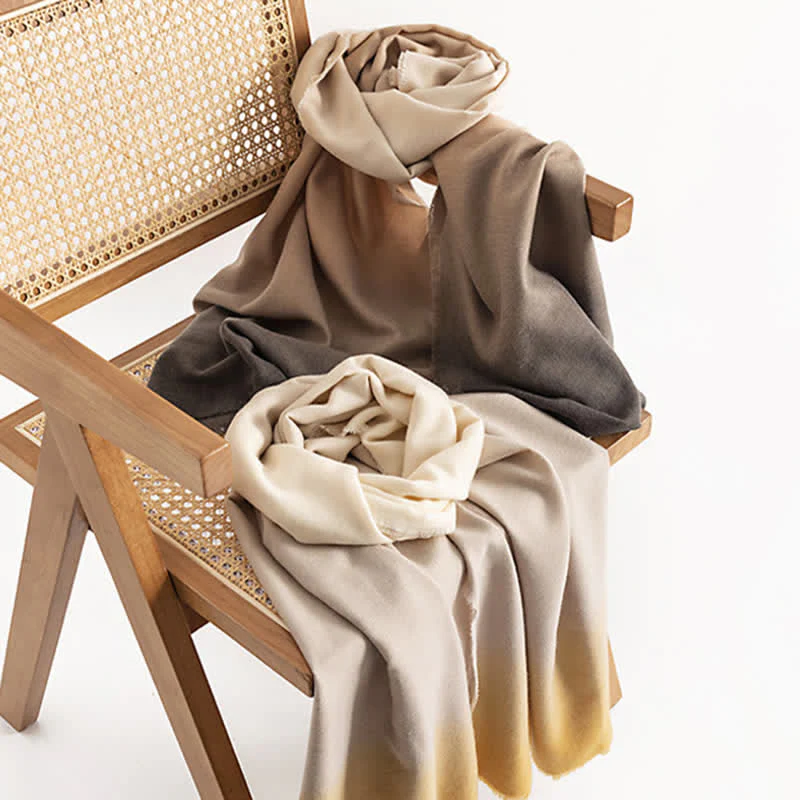 Women's Simple Versatile Gradient Solid Color Scarf - Image 4