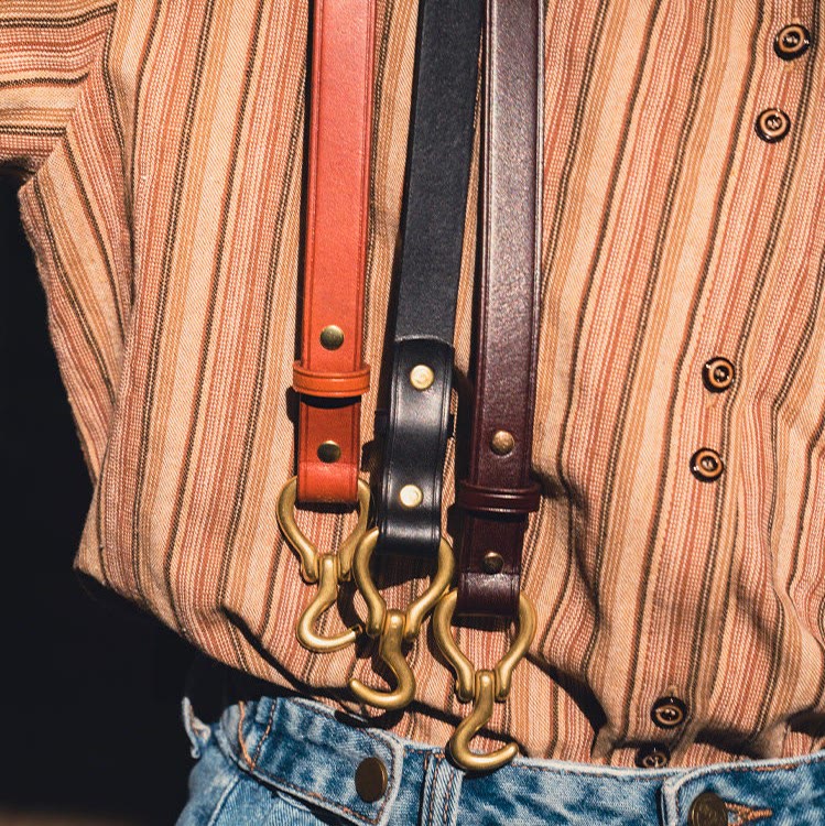 Women's Slim And Elegant Golden Pin Buckle Leahter Belt - Image 3