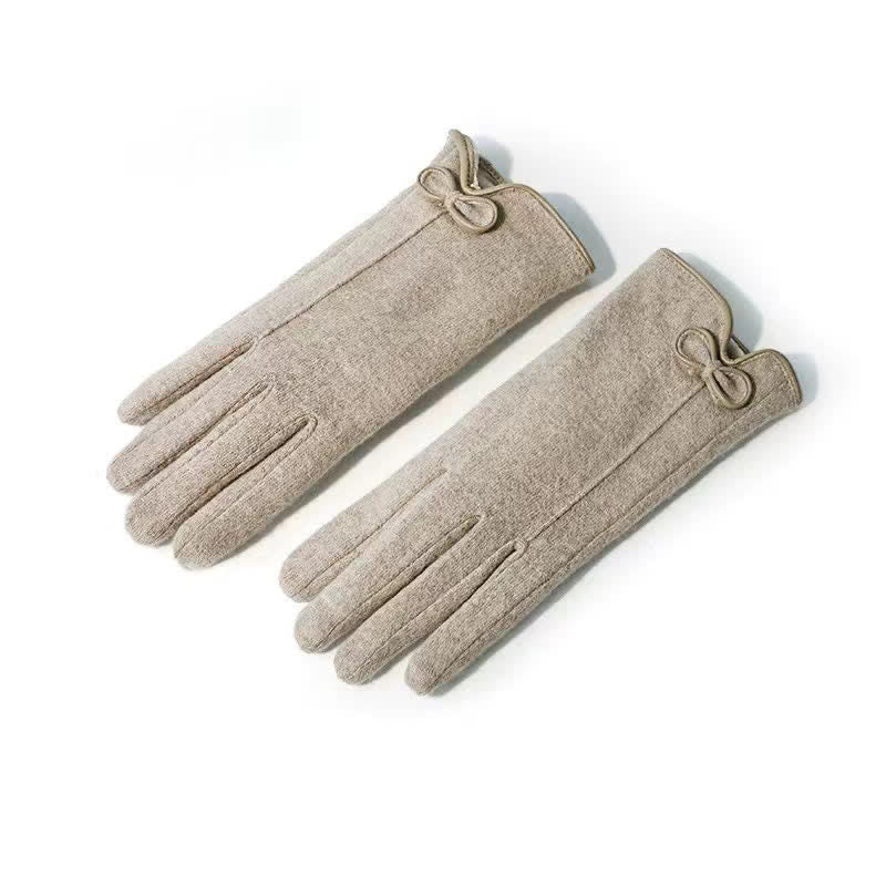 Women's Sweet Little Bow Knot Heart Design Gloves - Image 3