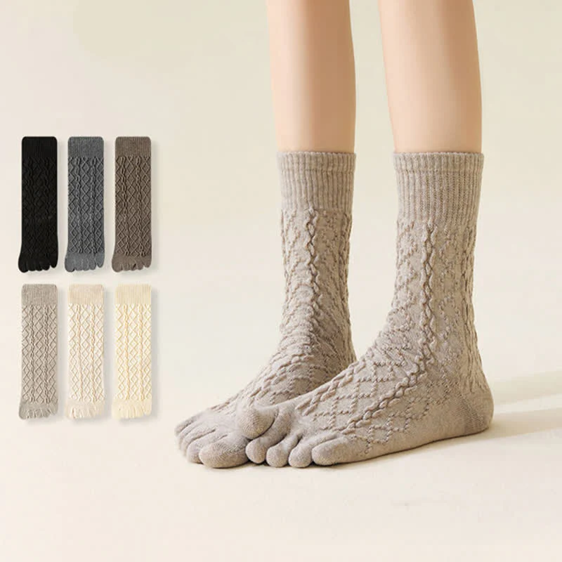 Women's Twist Grain Spilit Five Toes Wool Crew Socks - Image 7
