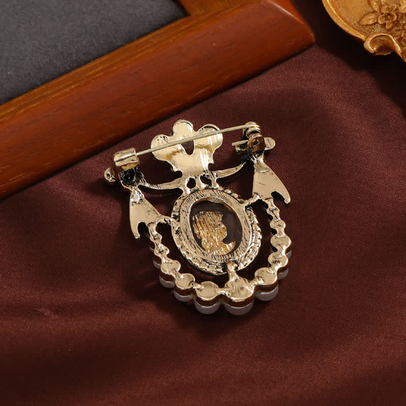 Women's Vintage Lady Face Court Style Pearl Brooch - Image 3