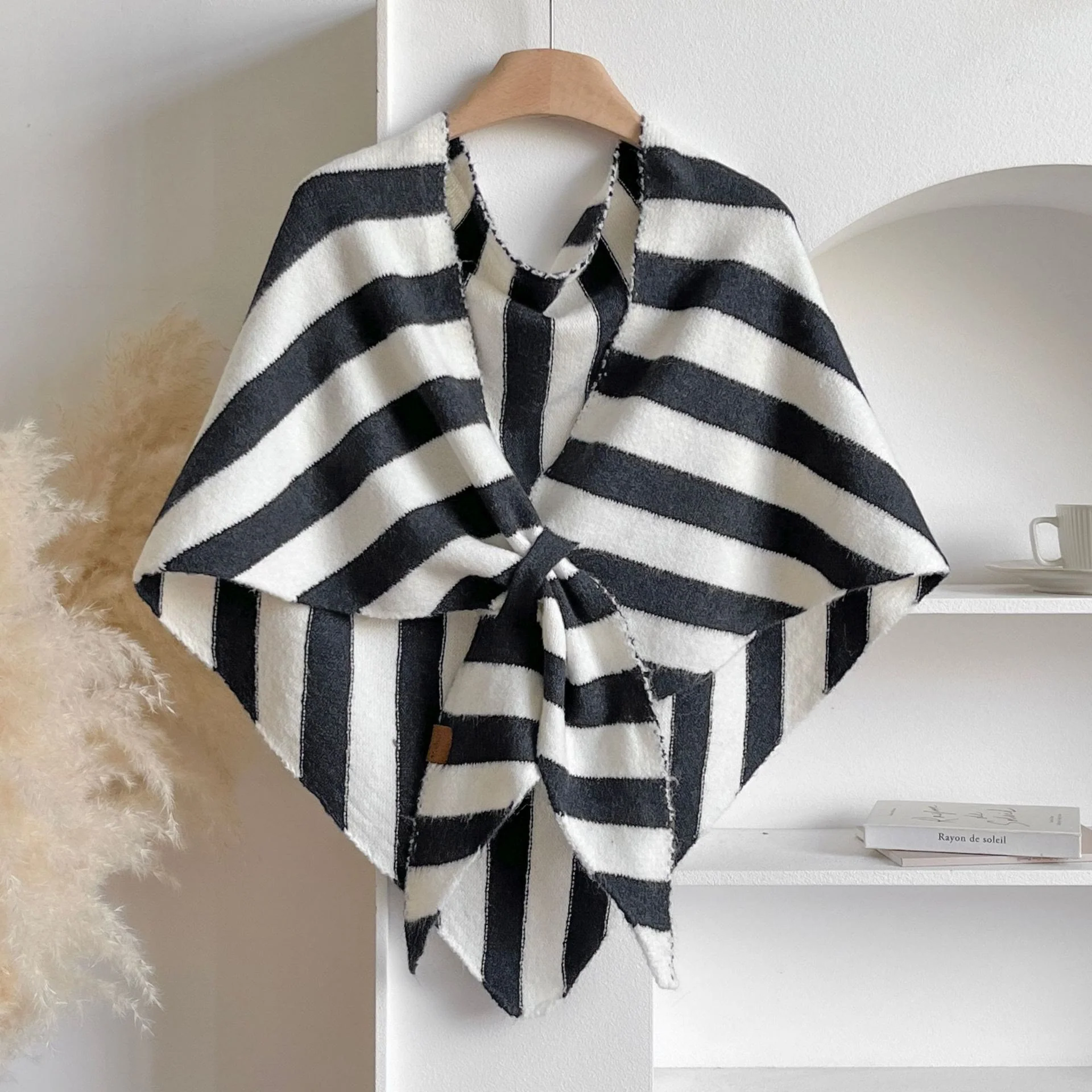 Women's Winter Keep Warm Stripe Triangle Shawl Scarf
