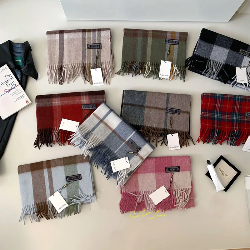 Women's Winter Keep Warm Vintage Plaid Wool Scarf - Image 2
