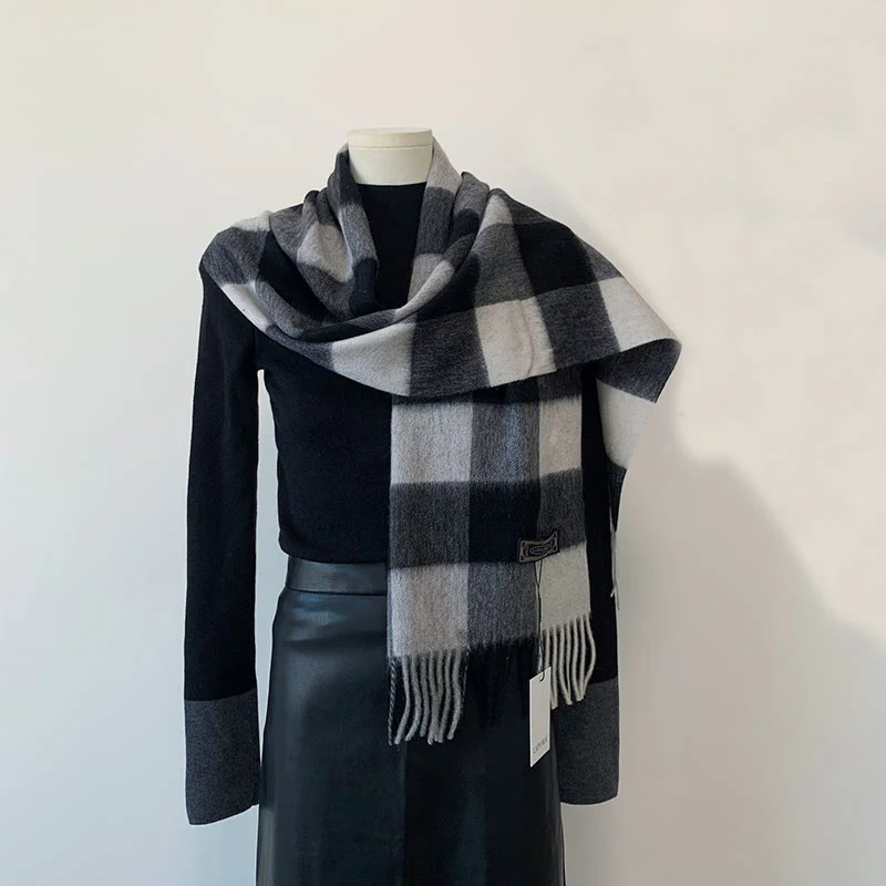 Women's Winter Keep Warm Vintage Plaid Wool Scarf - Image 3